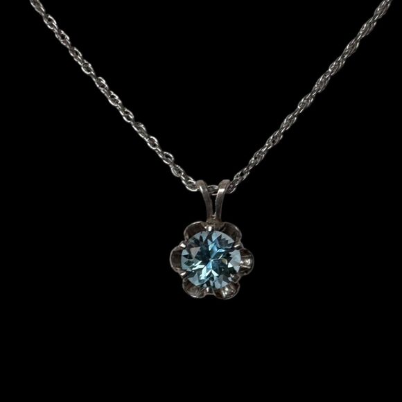 Vintage Sterling Silver Blue Topaz Pendant & Chain Necklace 18 inch, Solitaire - Picture 8 of 16